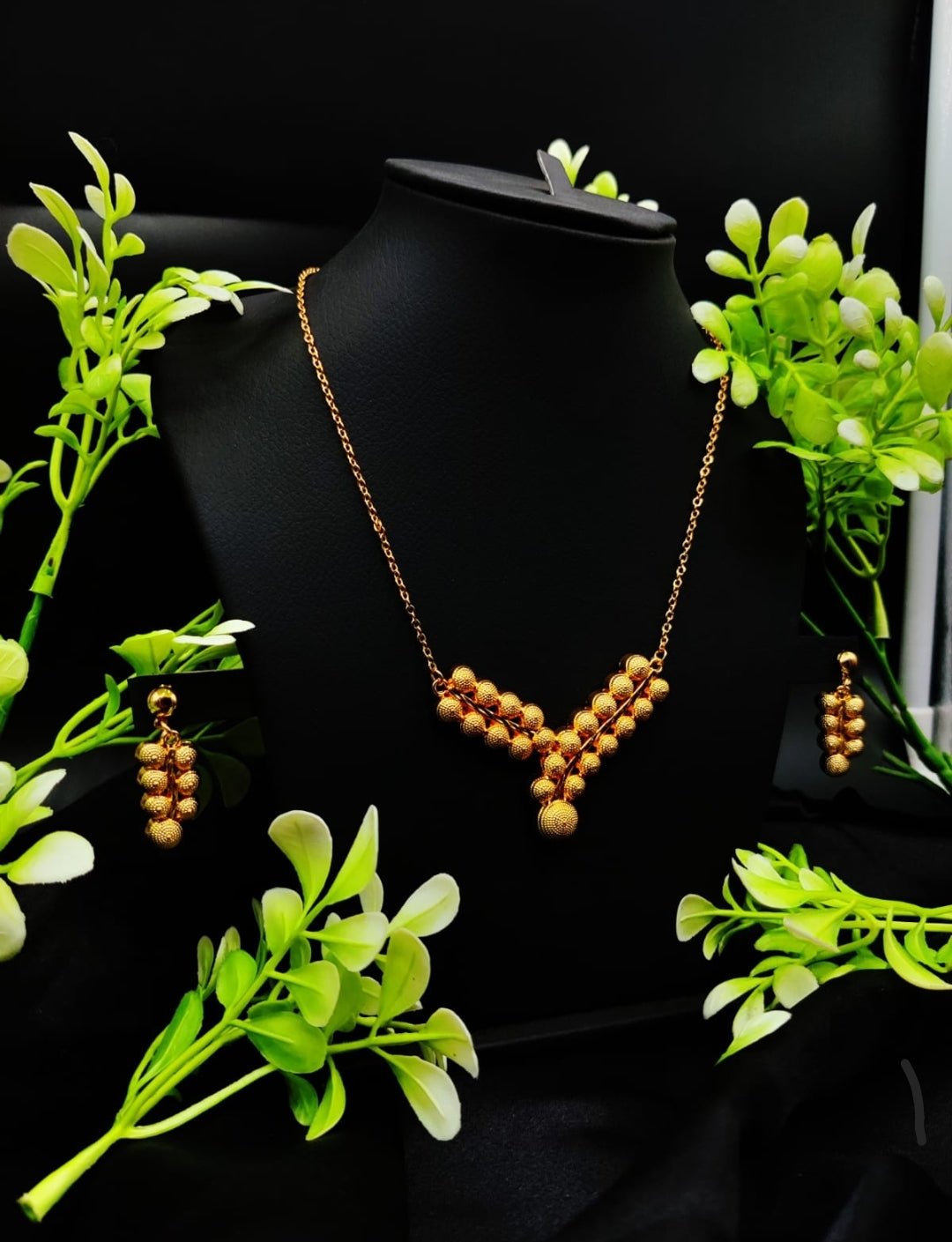 Classic Luxury Necklace Set