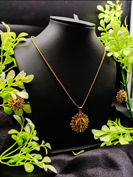 Goldish Necklace Set