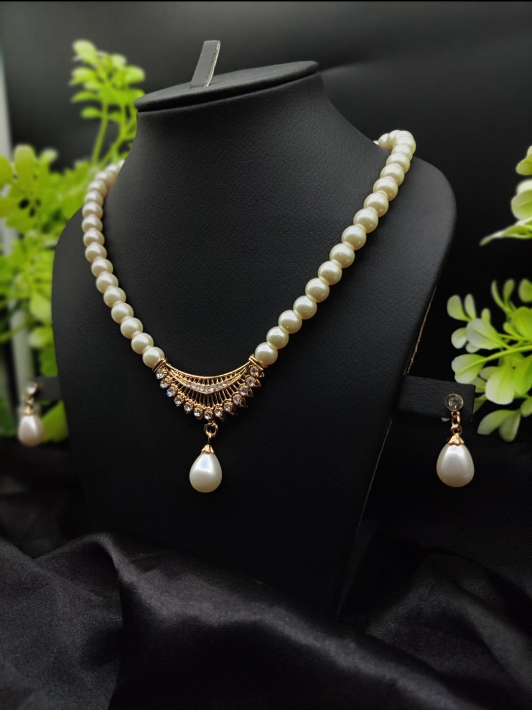 Elite Necklace Set